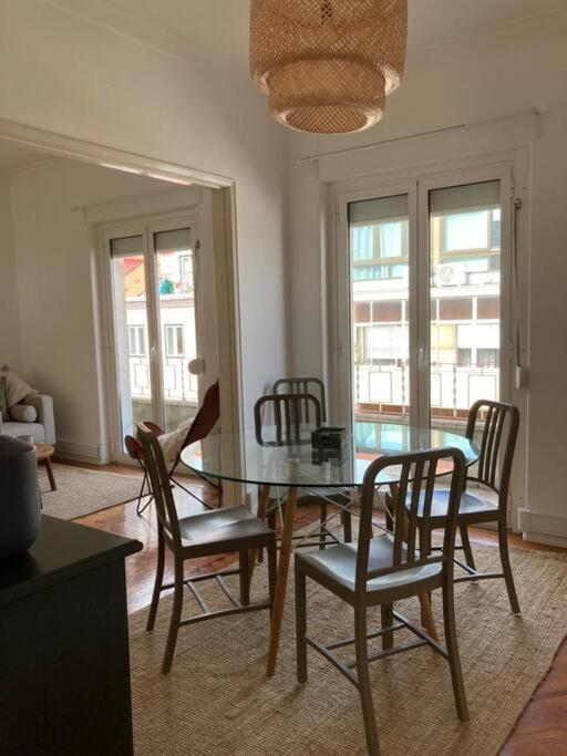 Apartamento Bem Localizado Para Familias & Amigos Appartement Lissabon Buitenkant foto