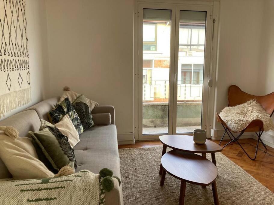 Apartamento Bem Localizado Para Familias & Amigos Appartement Lissabon Buitenkant foto