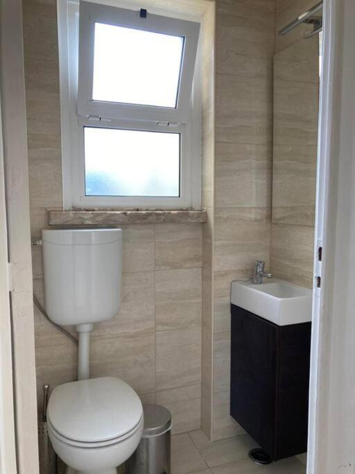 Apartamento Bem Localizado Para Familias & Amigos Appartement Lissabon Buitenkant foto
