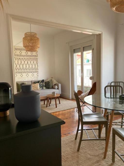 Apartamento Bem Localizado Para Familias & Amigos Appartement Lissabon Buitenkant foto