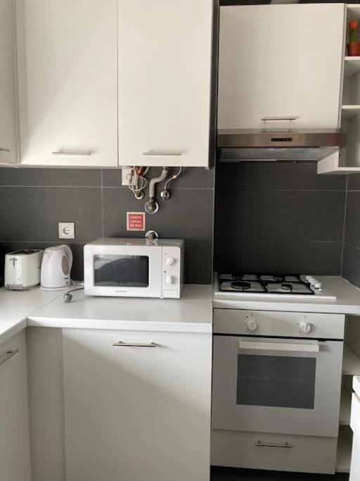 Apartamento Bem Localizado Para Familias & Amigos Appartement Lissabon Buitenkant foto